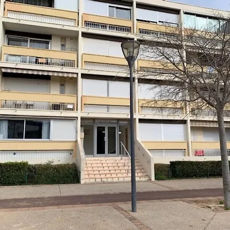 Climatise Avec Balcon, Parking Prive, Wifi - Proche Thermes Et Etang - Fr-1-503-23 Apartment *